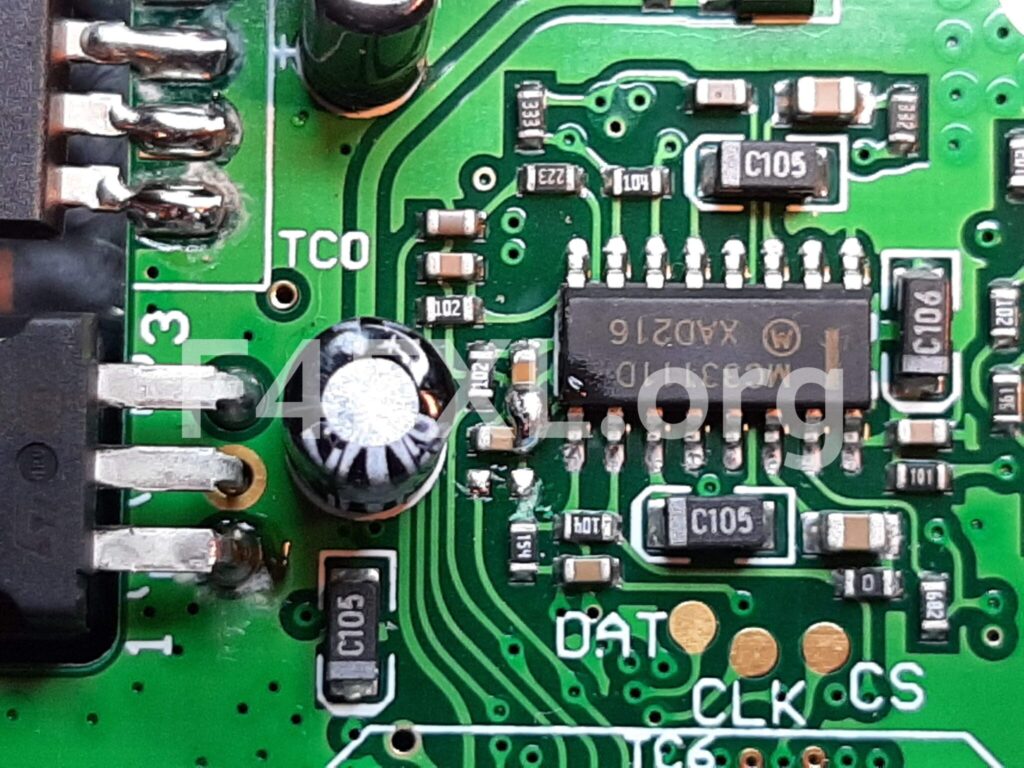 R511 removed and solder blob in place